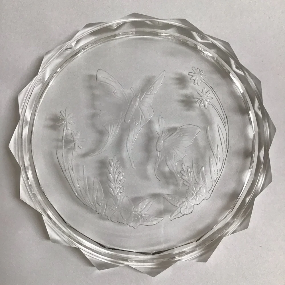 Lucite Acrylic Jewelry Box w/Lid Etched Butterfly Floral 70’s Boho Diamond Edge